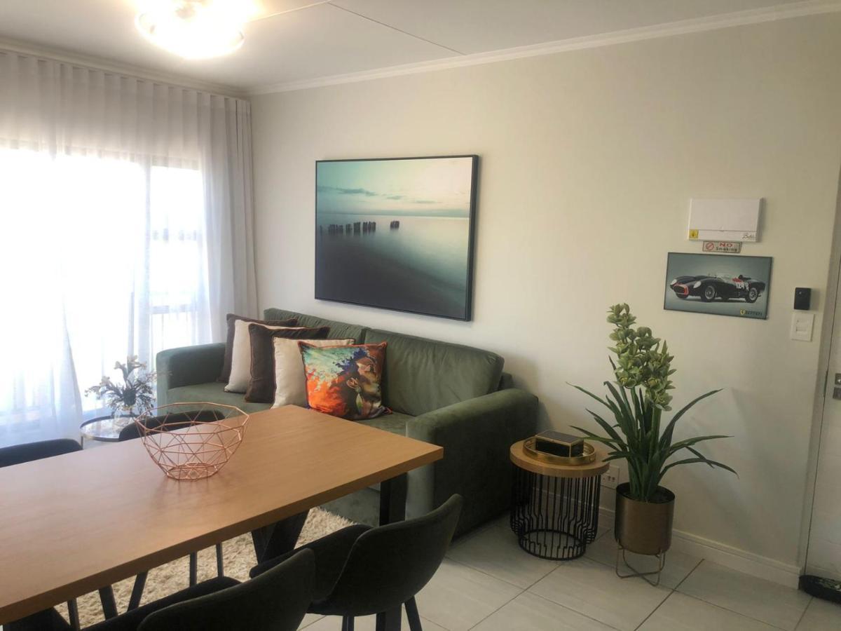 Luxurious Waterfall 1 Bedroom Condo With Free Uncapped Wifi ミッドラント エクステリア 写真